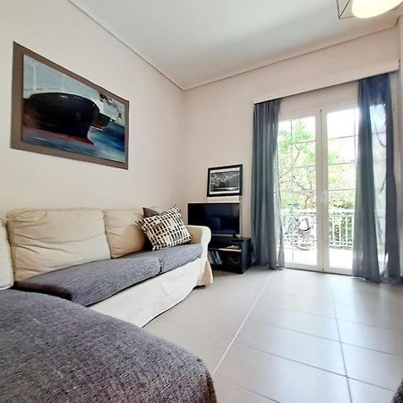 20' From The Airport,20' From The Center Of Athens Apartment Екстериор снимка